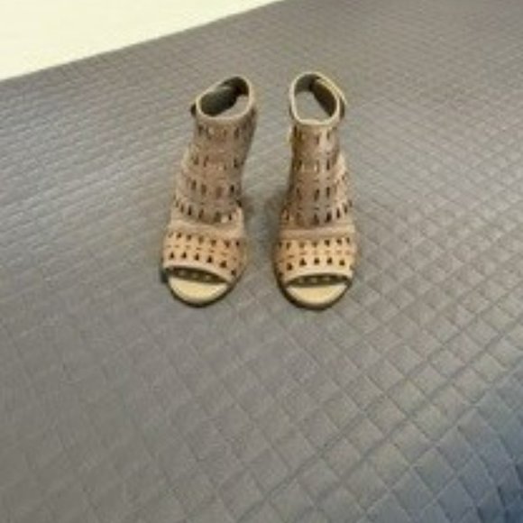 14th & Union Wedge Sandals/open-toed Booties ($25 or 2/$30!) - Picture 2 of 8